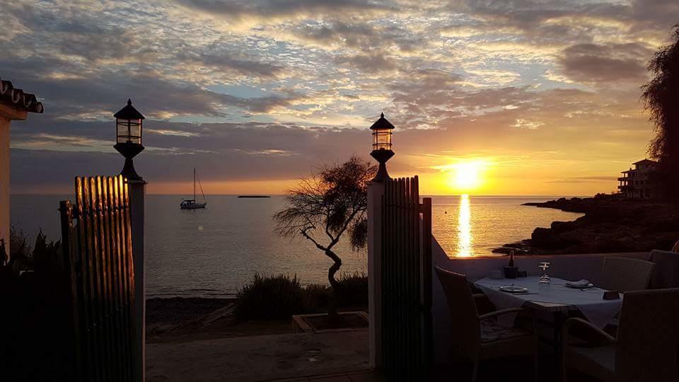 Hostal Restaurante Playa Colonia de Sant Jordi Εξωτερικό φωτογραφία